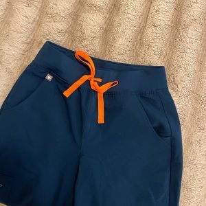 Figs deep reef Zamora jogger scrub bottoms